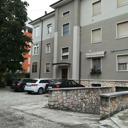 Luna Apartment Verona Bagian luar foto